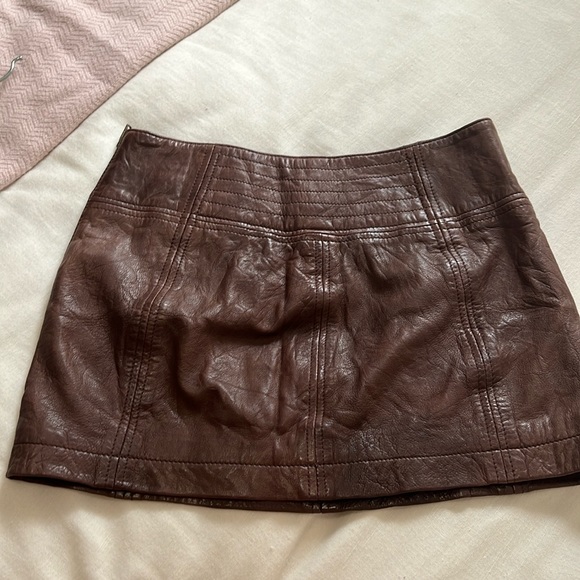 Size 2 Vintage Supple Brown Hip Hugger LEATHER MINI SKIRT...
